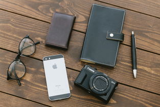 餐桌上的電子產(chǎn)品 商用正版圖片下載指南